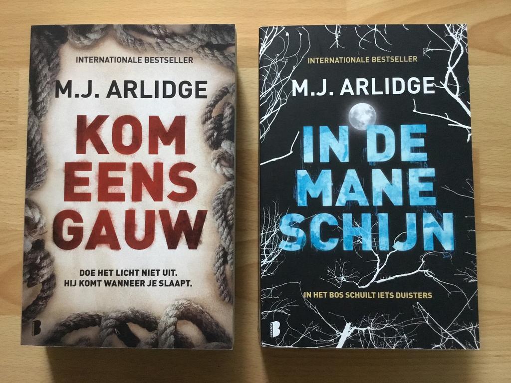 Boeken thrillers M.J. Arlidge, Ophalen of Verzenden, Zo goed als nieuw