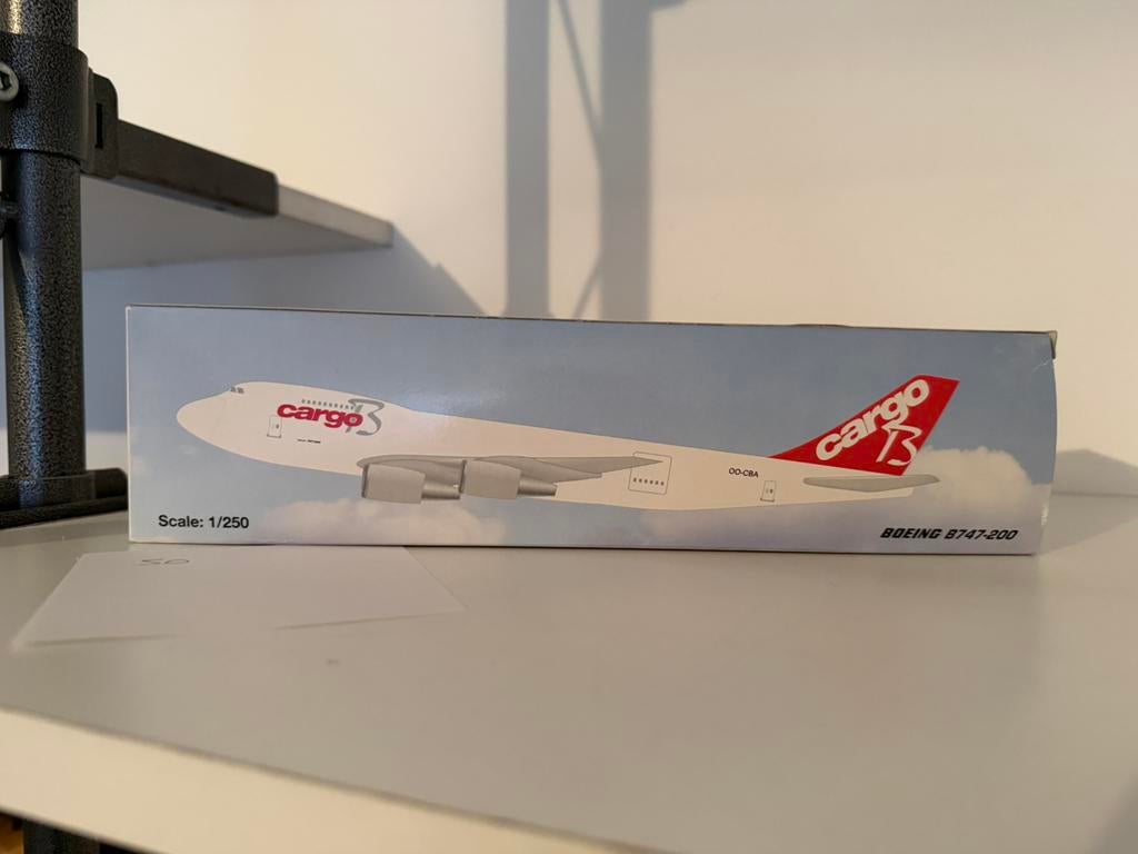 Boeing 747 Cargo modèle réduit 1:250 en boîte, Enlèvement, Comme neuf, Modèle réduit