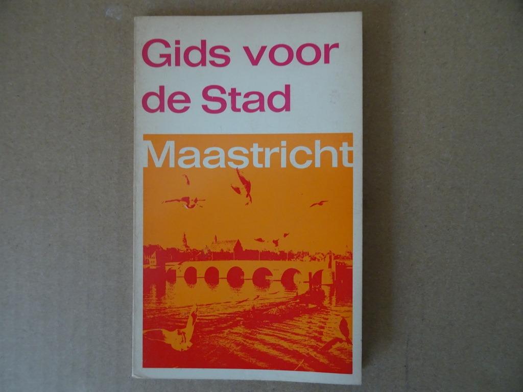 Boekje Maastricht C.A. Huygen Gids voor de stad Maastricht, Boeken, Geschiedenis | Stad en Regio, Zo goed als nieuw, 20e eeuw of later