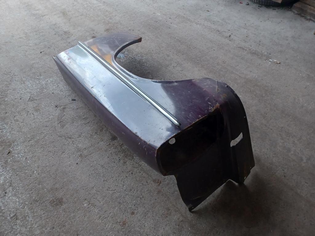 Mercedes W114 W115 voorvleugel links, Ophalen, Voor