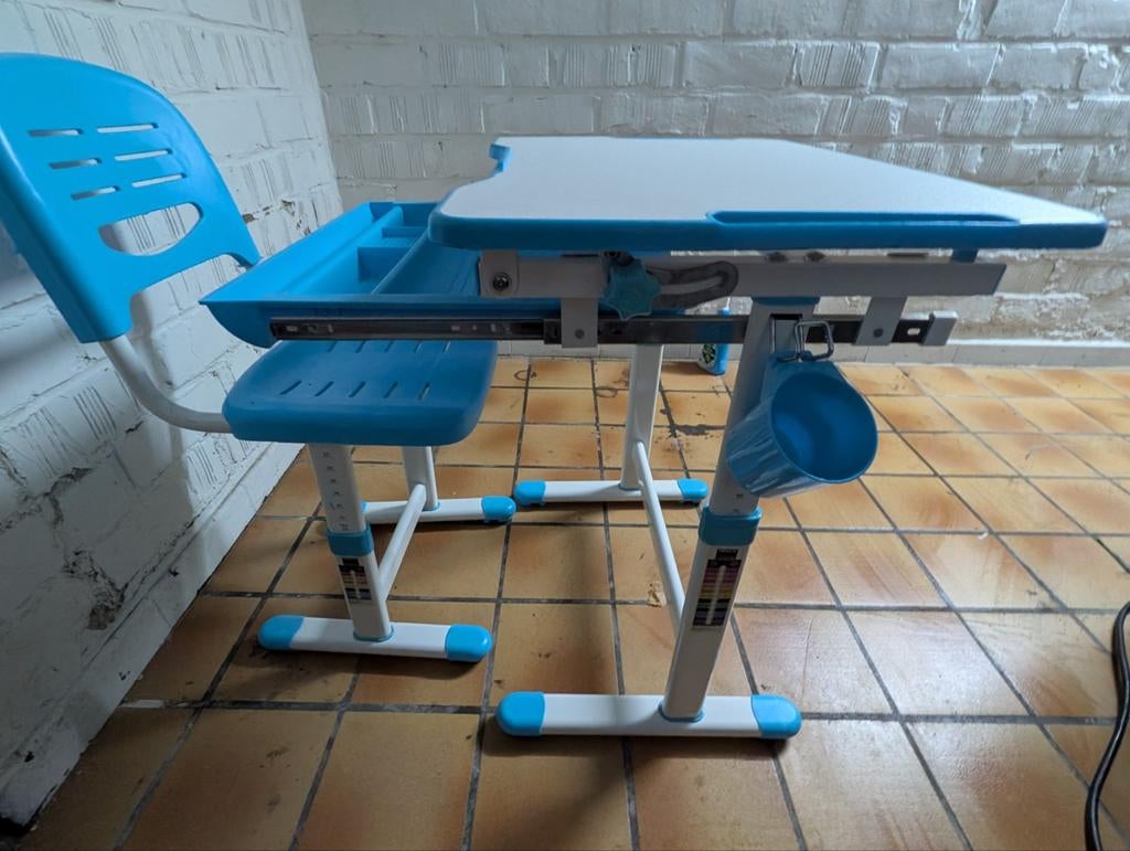 Vipack Kinderbureau Verstelbaar Comfortline 201, Ophalen, Zo goed als nieuw, Tafel(s) en Stoel(en)