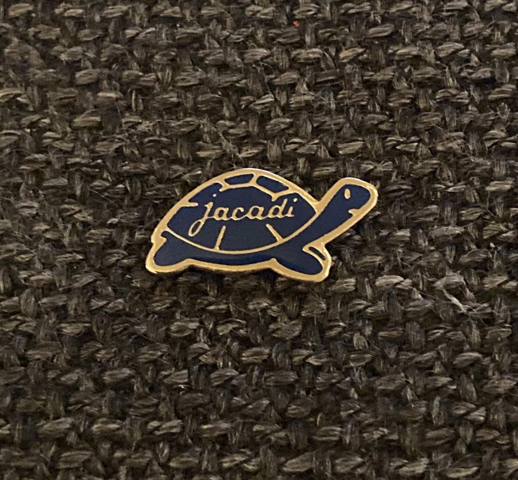 PIN - JACADI - SCHILDPAD - TORTUE - TURTLE, Collections, Envoi, Utilisé, Autres sujets/thèmes, Insigne ou Pin's