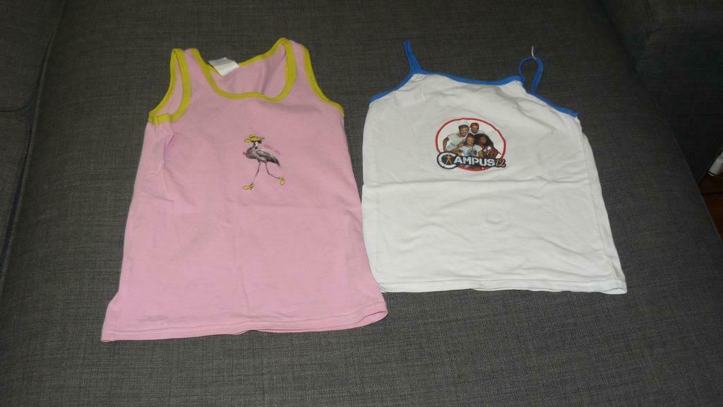 2 onderhemdjes 122/128 flamingo + campus 12, Enlèvement ou Envoi, Utilisé, Fille, Vêtements de nuit ou Sous-vêtements