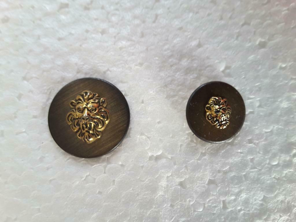 lot van 14 bronzen knopen 15 mm en 2 van 20 mm met schacht B, Hobby en Vrije tijd, Naaien en Fournituren, Nieuw, Knoop of Knopen