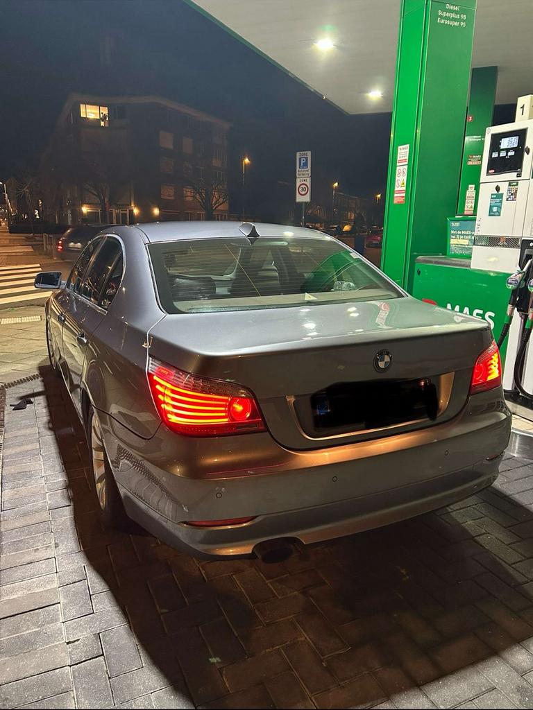 Bmw 520i, Auto's, Achterwielaandrijving, 1995 cc, Zwart, 4 cilinders