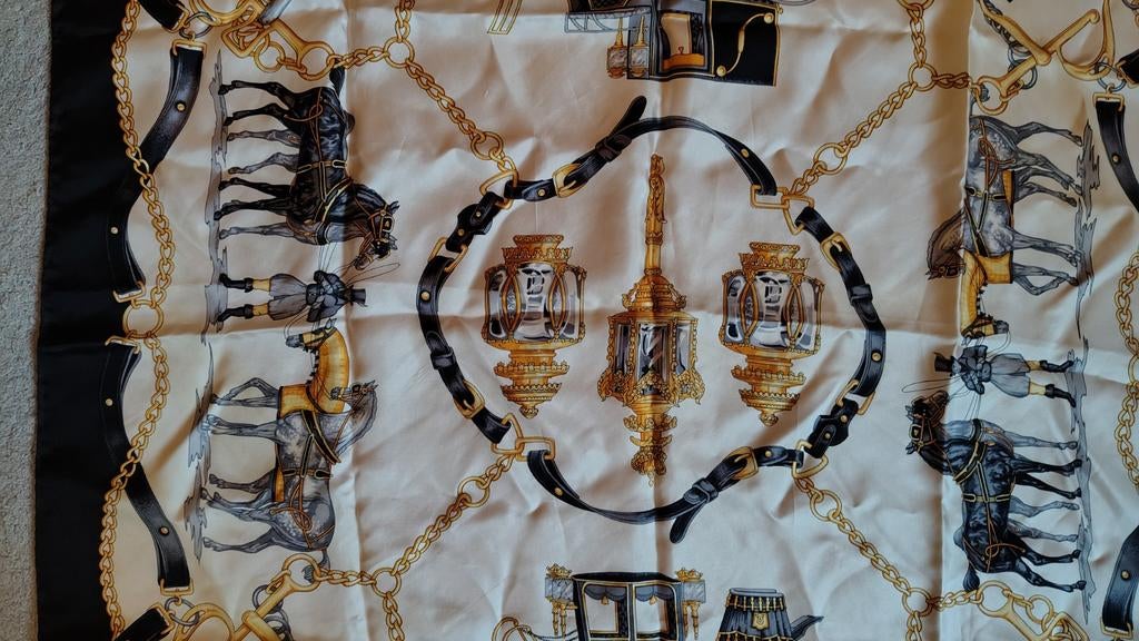Foulard en soie style Hermes, Enlèvement ou Envoi