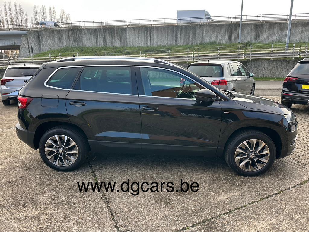 Skoda Karoq 150 Pk ,Automaat, Electr koffer, Camera, Carplay, Achat, Entreprise, Garantie prolongée, Entretenue par le concessionnaire