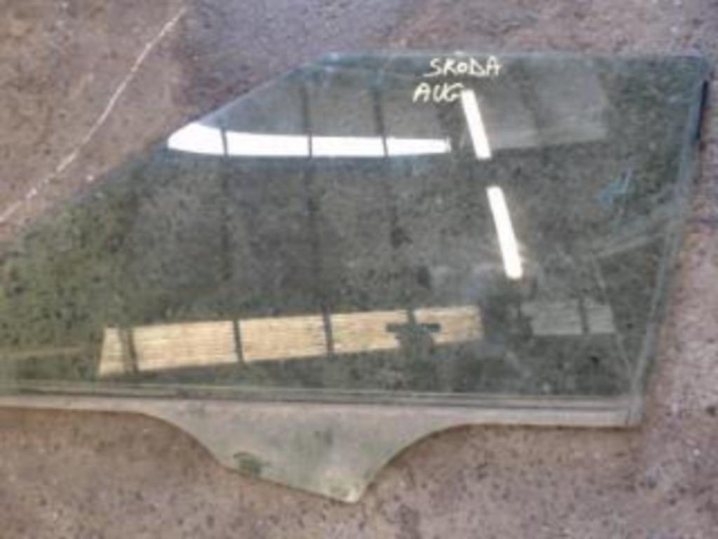 Vitre avant gauche Skoda Fabia 2 BK 2010-2014 LP/14152, Enlèvement ou Envoi, Utilisé, Skoda