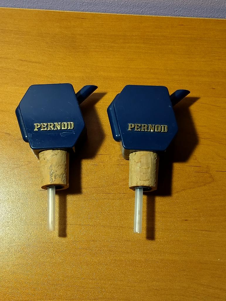 2 Pernod Ricard pour stoppers vintage, Antiek en Kunst, Ophalen
