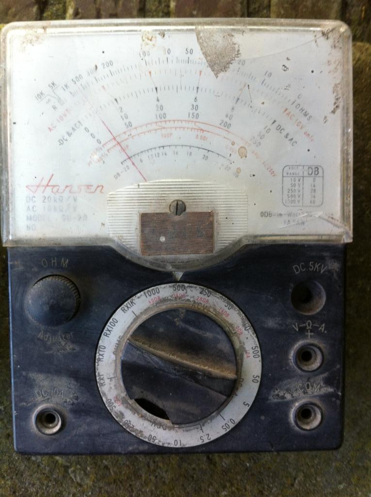 DEFECTE Vintage Voltmeter, Hobby en Vrije tijd, Elektronica-componenten, Ophalen, Gebruikt