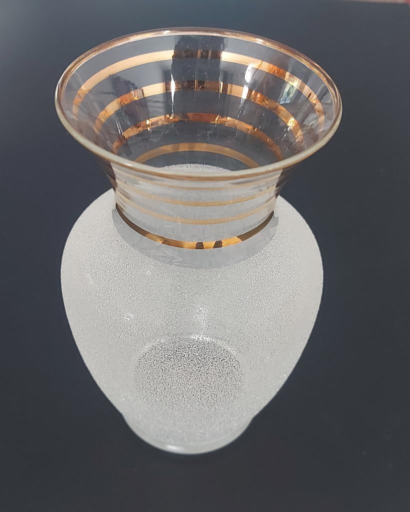 Kleine glazen vaas van graniet en goud, Huis en Inrichting, Ophalen, Overige kleuren, Minder dan 50 cm, Glas