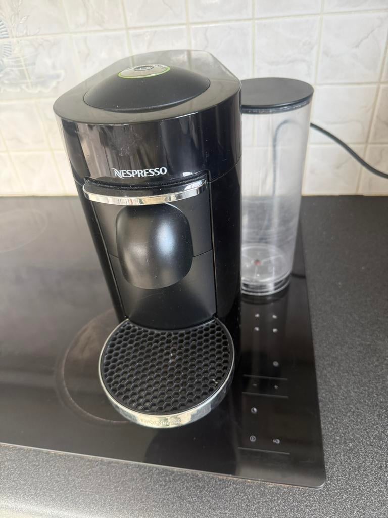 Machine à café Nespresso, Enlèvement ou Envoi, Comme neuf, Cafetière, Dosettes et capsules de café