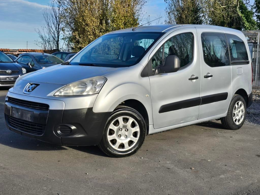 PEUGEOT PARTNER 1600CC DIESEL 06/2011 197000KM MET AIRCO, Autos, Achat, Entreprise, Boîte manuelle, 5 portes
