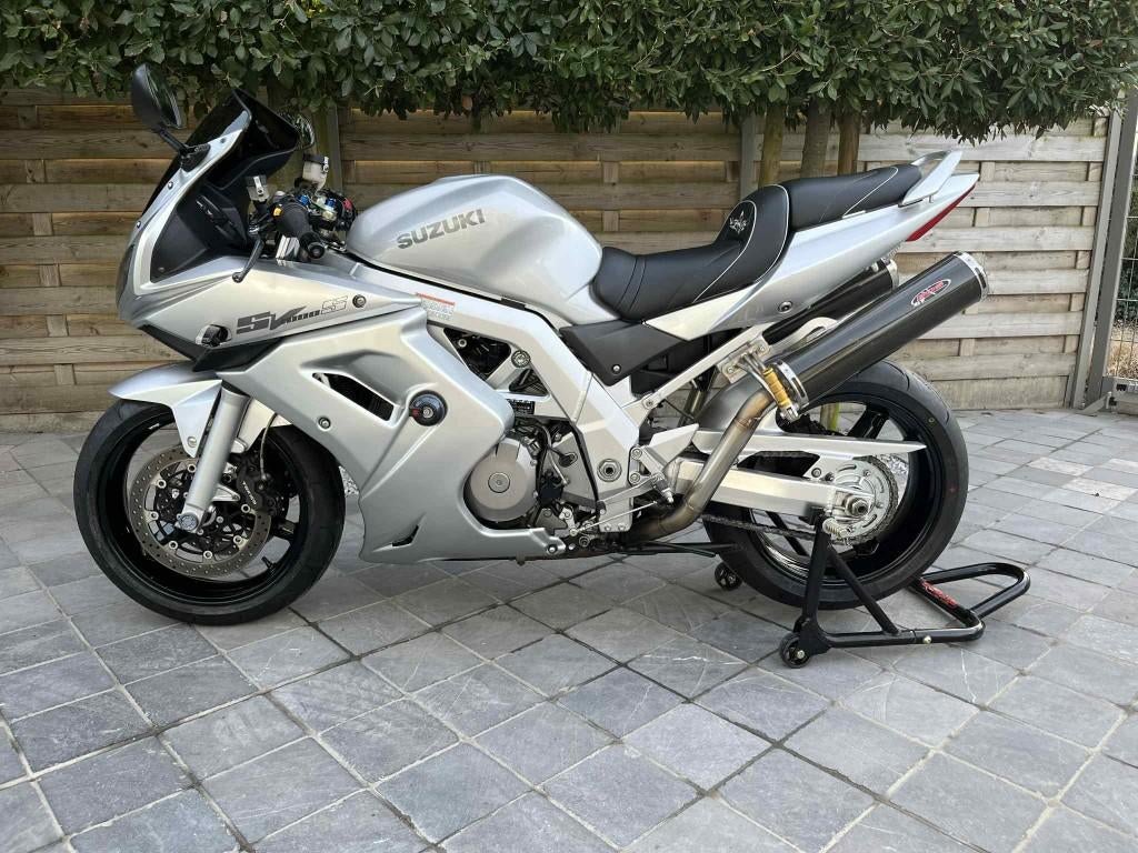 suzuki SV 1000S v-twin ** slechts  11500km !!!** topstaat **, Motoren, 2 cilinders, Sportuitlaat, Bedrijf, Sport