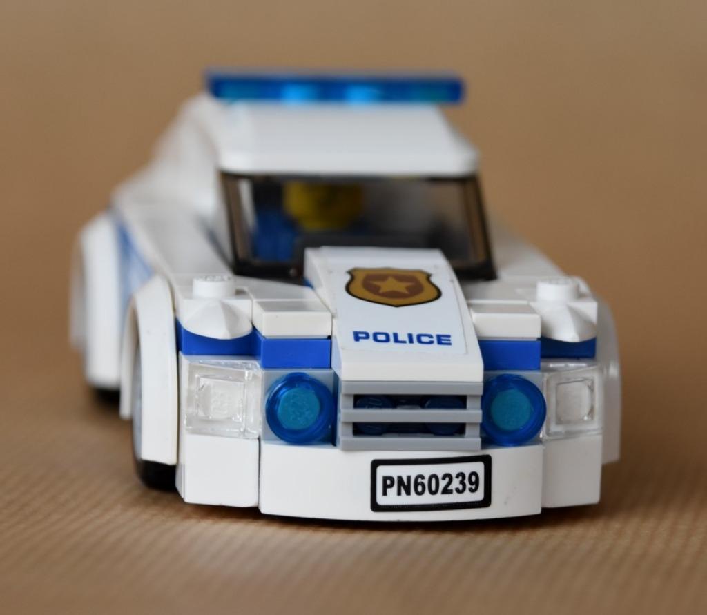 Lego politiepatrouille auto 60239, Ophalen of Verzenden, Zo goed als nieuw, Complete set, Lego