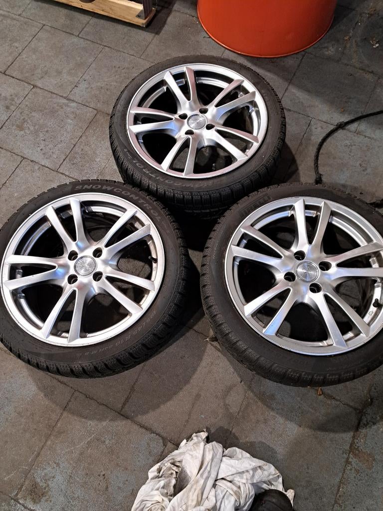 Fiat Abarth winter wielen ( 3 stuks ), Auto-onderdelen, Banden en Velgen, Ophalen