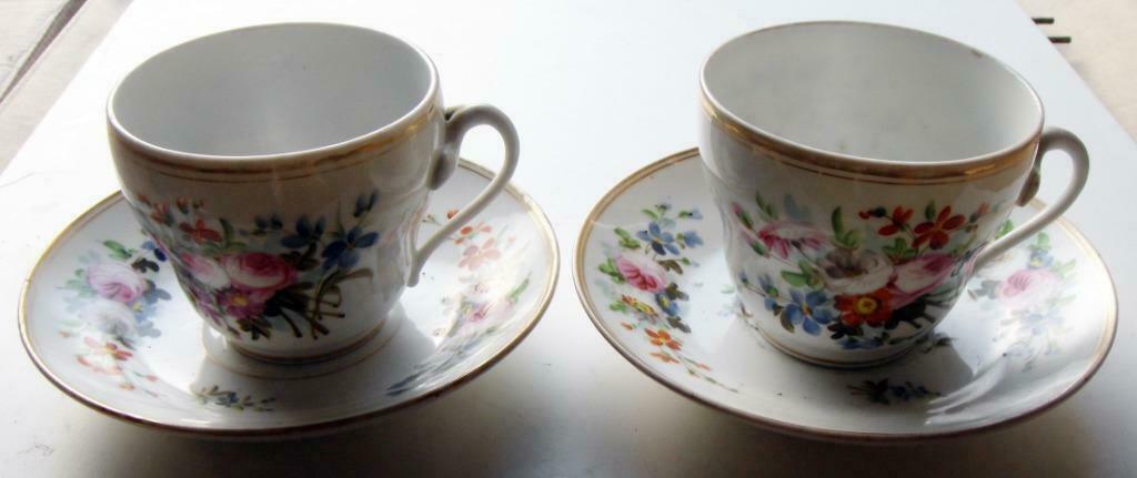 Paire de tasses + sous-tasses, porcelaine, fleurs + dorures, Enlèvement