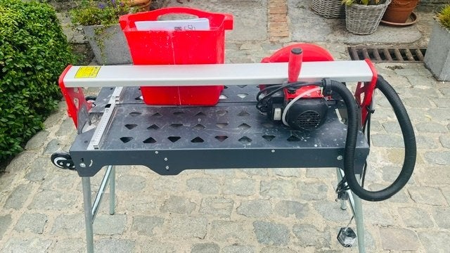 Scie à carreaux Rubi, Enlèvement ou Envoi, Comme neuf, Rubi