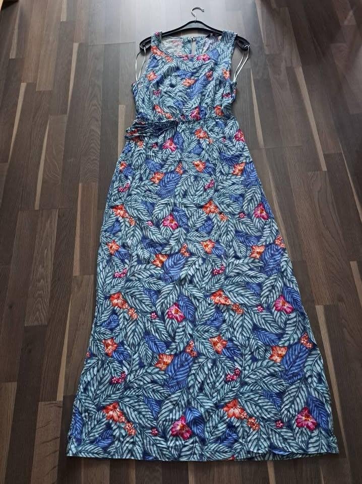 Maxi jurk met tropische print, 150 cm lang, L, Ophalen of Verzenden, Zo goed als nieuw, Maat 42/44 (L), Onder de knie