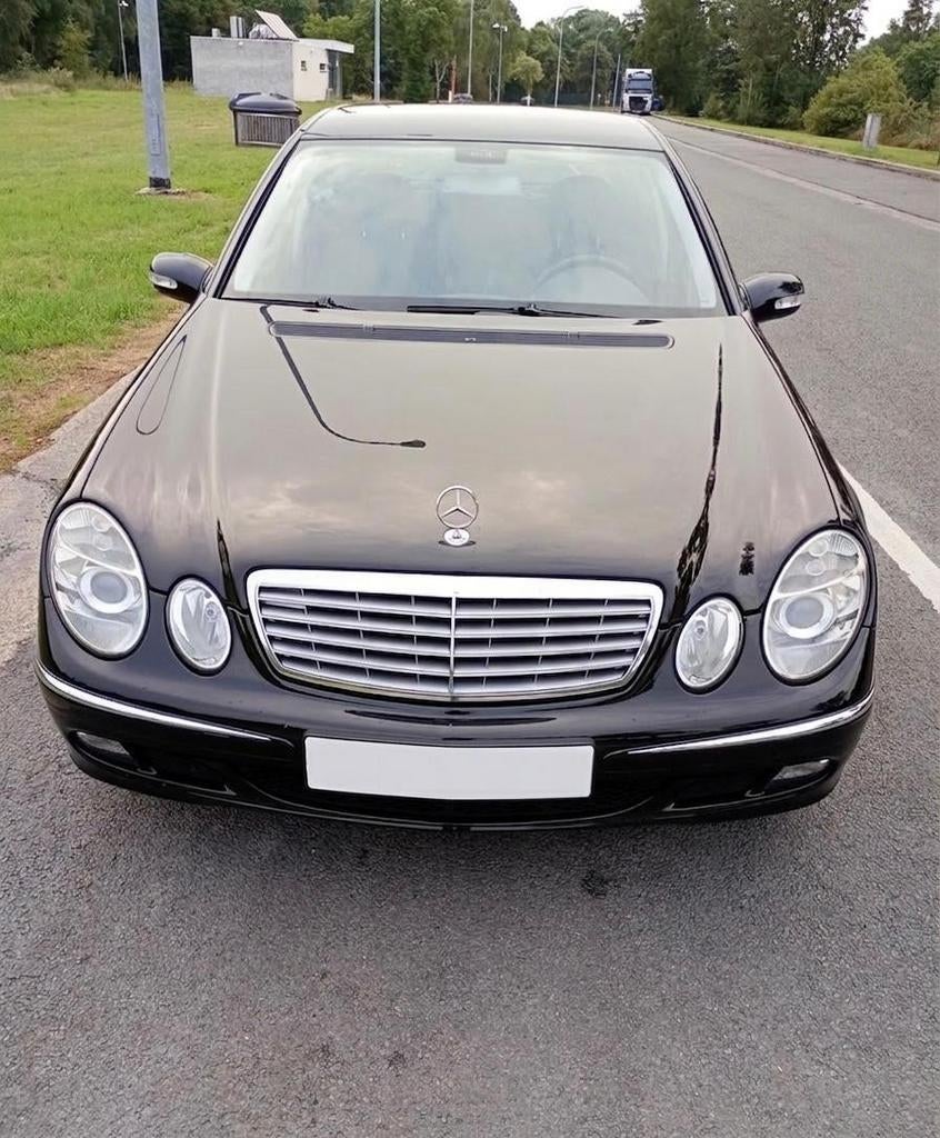 MERCEDES E200CDI-W211 ELEGANCE, Auto's, Mercedes-Benz, Stof, Zwart, Zwart, 5 deurs
