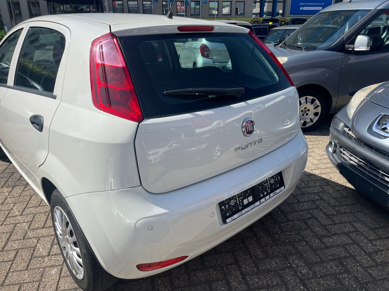 Fiat punto klaar voor inschrijving, Auto's, 4 cilinders, Airconditioning, Wit, 5 deurs