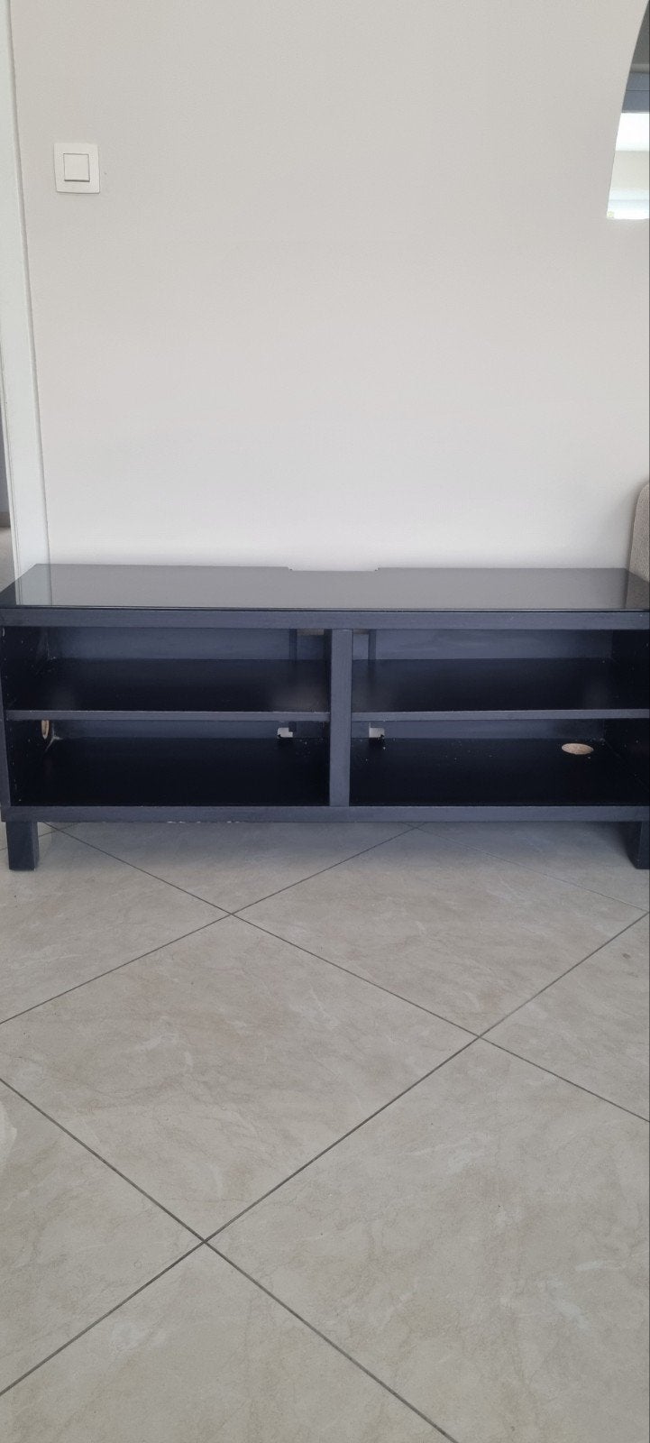 Tv meubel Ikea met zwart glas bovenblad, Ophalen, Gebruikt, 100 tot 150 cm, Glas