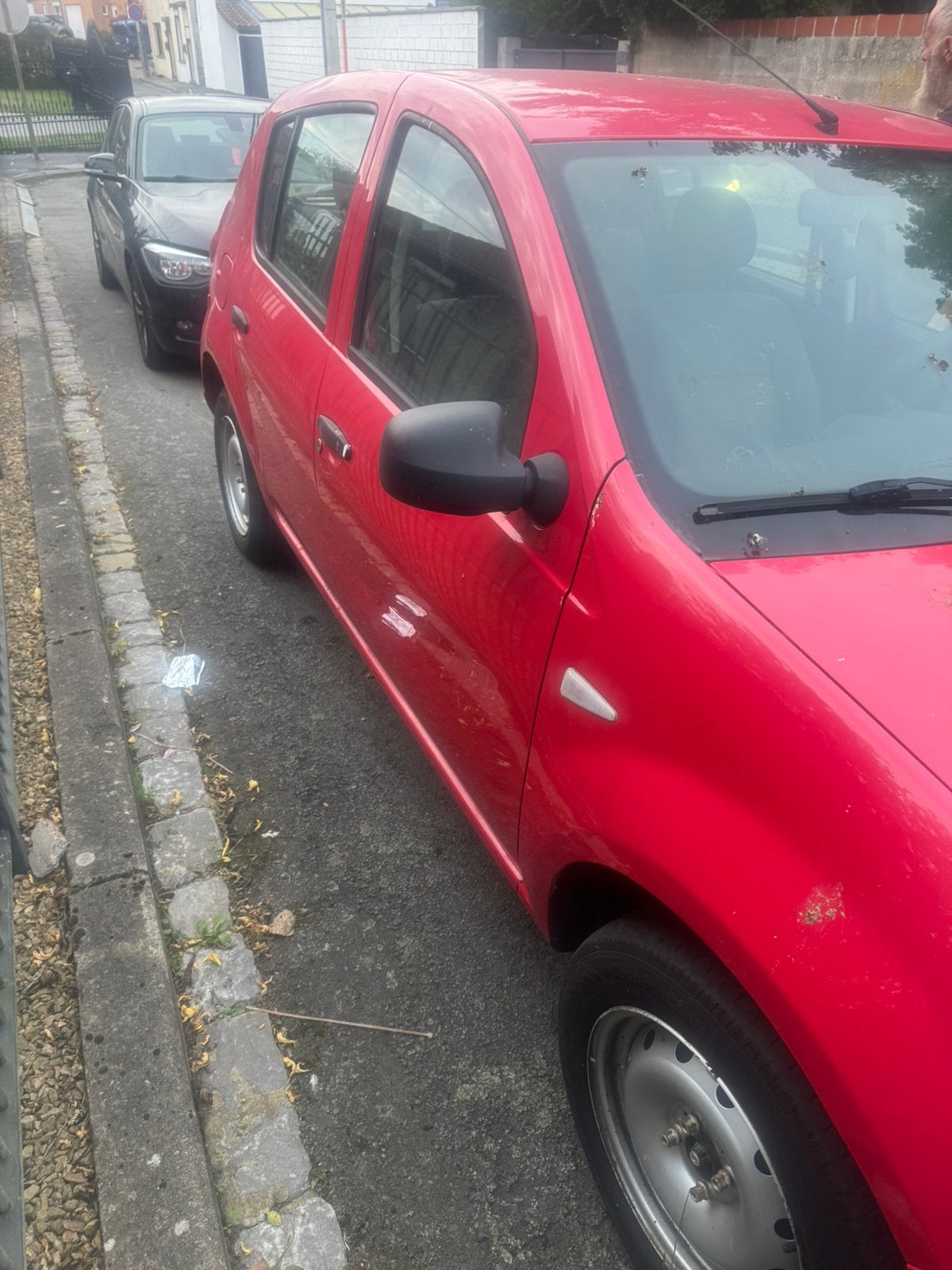 Dacia sandero essence, Rouge, Achat, Boîte manuelle, 5 portes