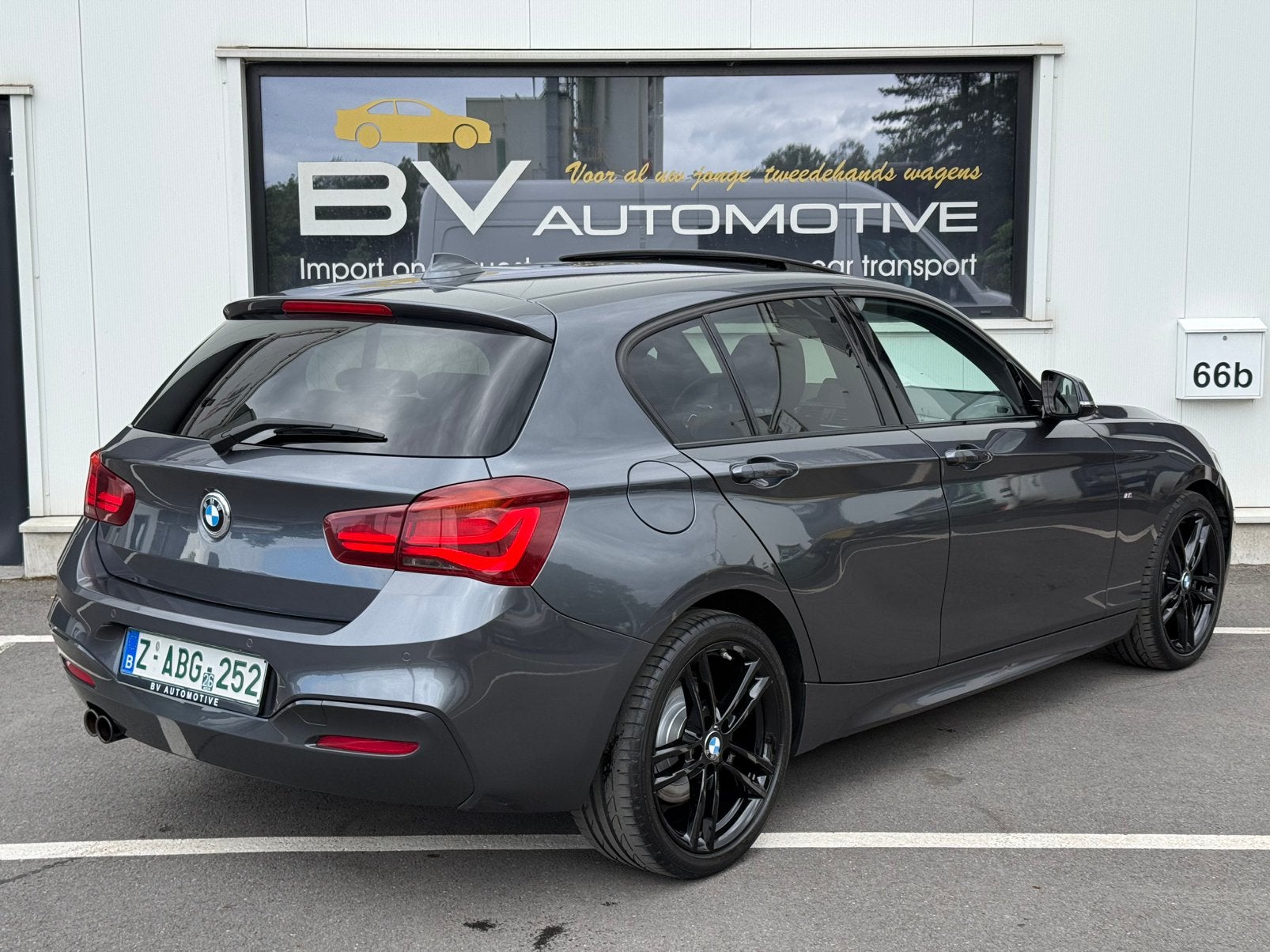 BMW 120i Sport automaat - Pano - Hifi - keyless, Auto's, BMW, Automaat, 1998 cc, 4 cilinders, Lichtsensor