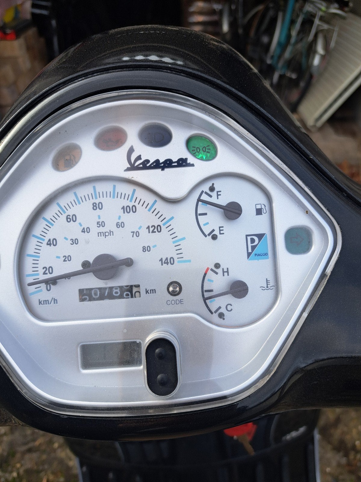vespa, Fietsen en Brommers, Ophalen