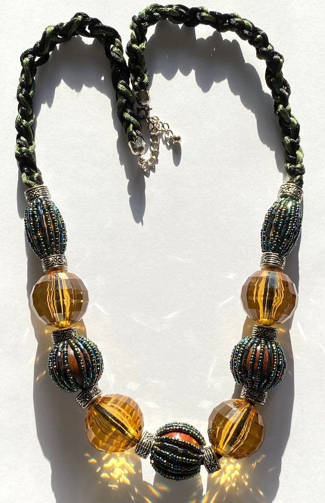 Collier Vintage des Années 60, Bijoux, Sacs & Beauté, Bijoux anciens, Enlèvement ou Envoi, Autres matériaux, Collier