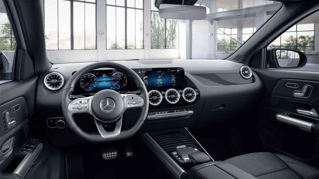 Mercedes-Benz GLA 200 | Night Pack | Panoramisch Dak | Dodeh, Stof, Zwart, Wit, 120 kW