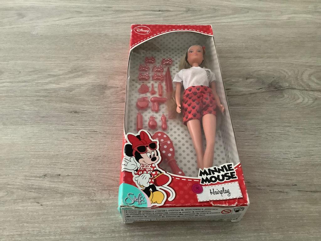 Poupée Disney Minnie Mouse Steffi Hairplay (neuve) (26 cm), Enfants & Bébés, Jouets | Poupées, Neuf, Barbie, Enlèvement ou Envoi