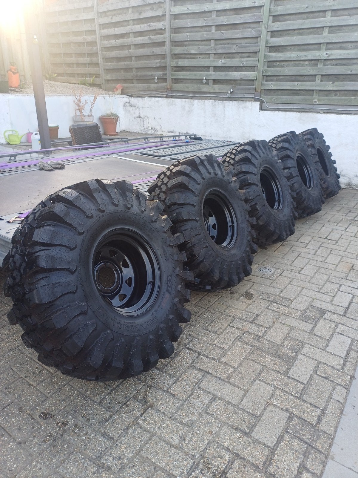 Cst Dragon Claw 39x12.5x16, Autos : Pièces & Accessoires, Pneus & Jantes, Enlèvement, Jante(s)