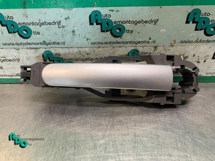 Poignée portière 4portes avant gauche d'un Volkswagen Polo, Volkswagen, -, 3 mois de garantie, Utilisé