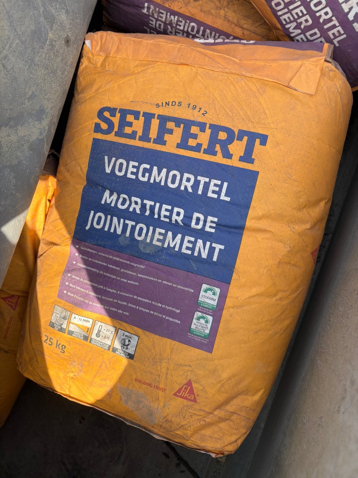 Seifert Voegmortel 12x 25 kg beige/rood, Doe-het-zelf en Bouw, Metselstenen, Ophalen, Zo goed als nieuw