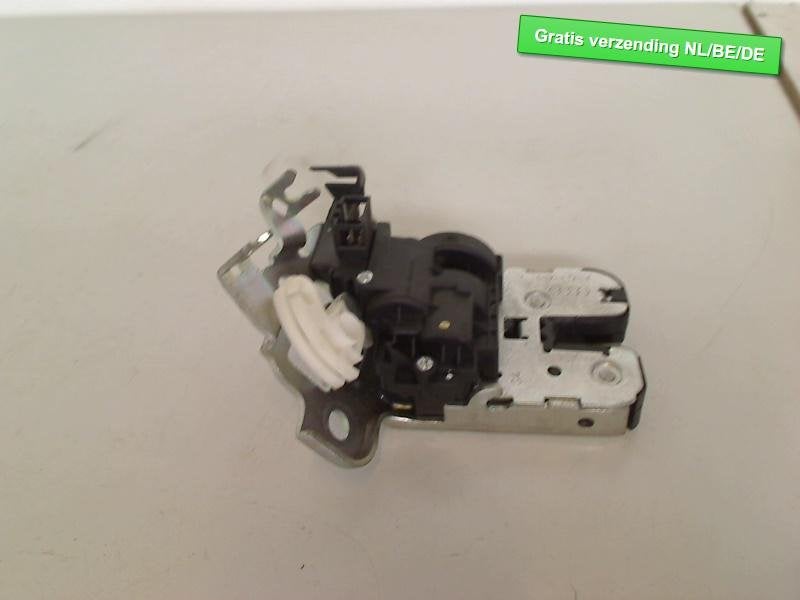 SERRURE COFFRE Audi A6 (C7) (01-2010/09-2018) (4H0827505), Auto-Union-Straße  1,
85057  Ingolstadt, DE, Info@audi.de, Haillon arrière