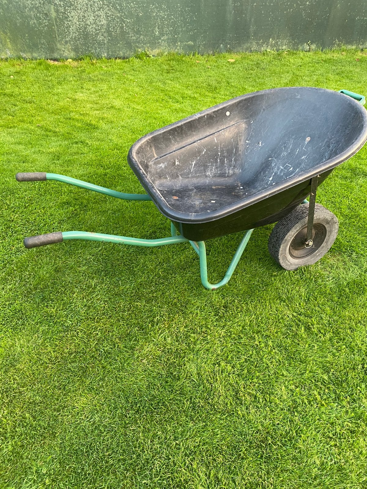 Kruiwagen dubbele wielen, Ophalen, Gebruikt
