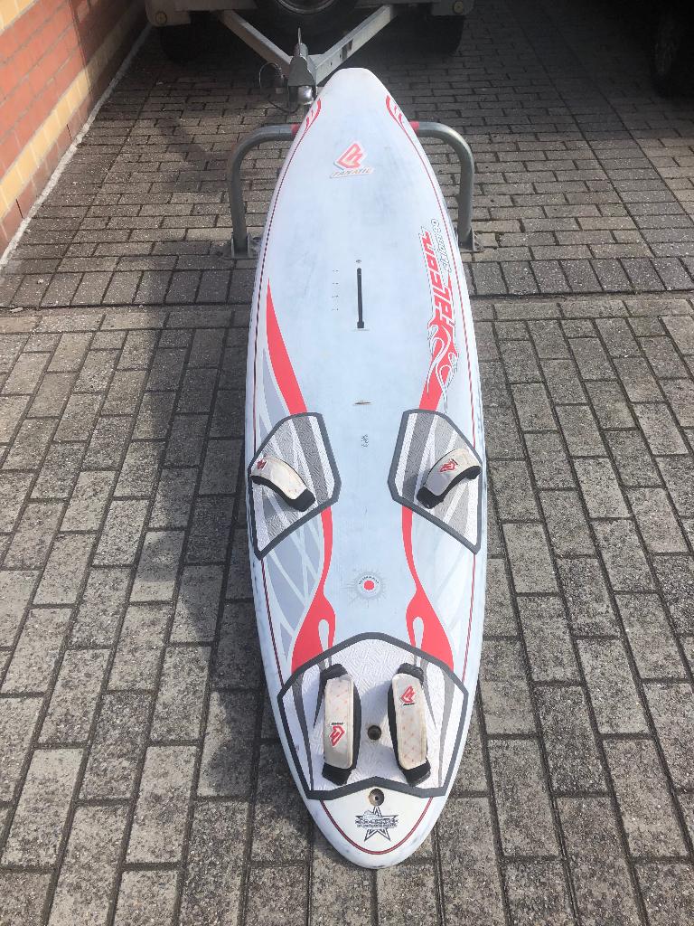 Surfboard Fanatic Falcon 90l, Sports nautiques & Bateaux, Planche à voile, Enlèvement, Comme neuf, Moins de 250 cm, Planche