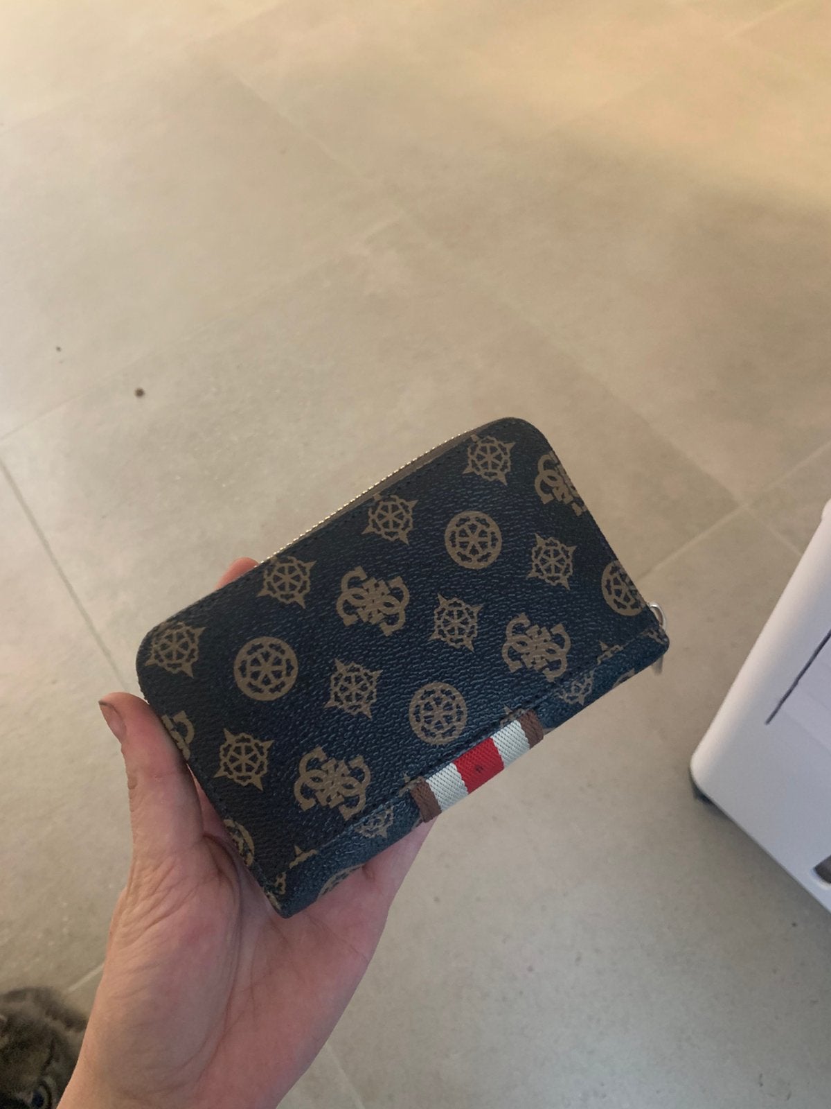 Portemonnee te koop, Ophalen, Zo goed als nieuw, Guess