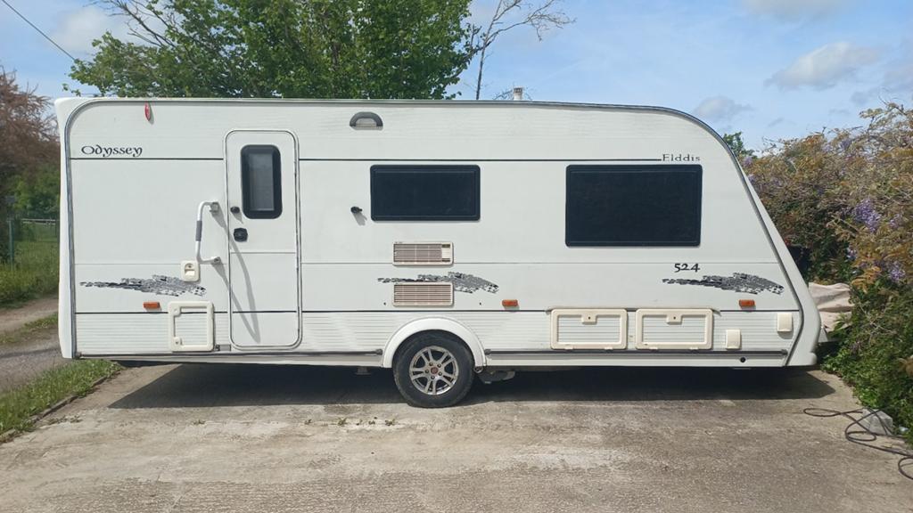 Caravane Elddis modèle 524  . 1700 kgs  , 250 kgs de charge, Particulier, Elddis