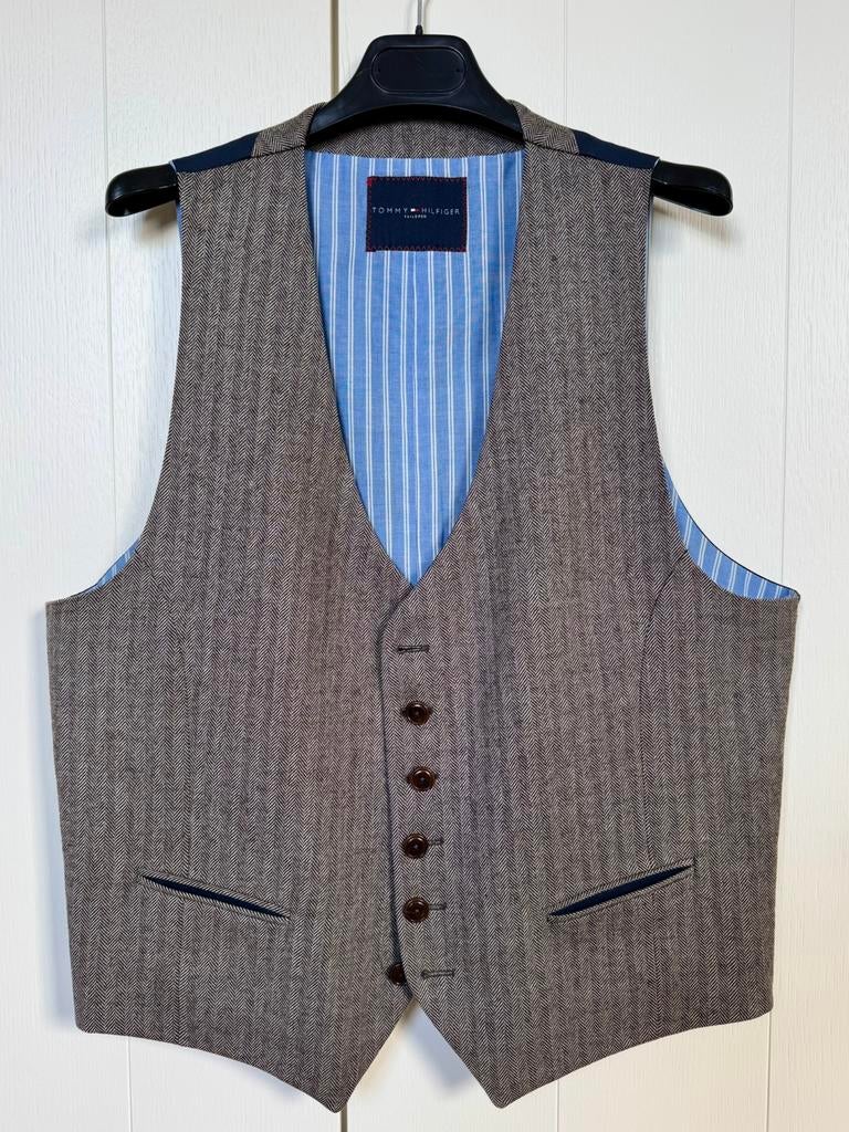 Gilet Tommy Hilfiger Tailored taille 52, Enlèvement ou Envoi, Comme neuf, Taille 52/54 (L), Brun