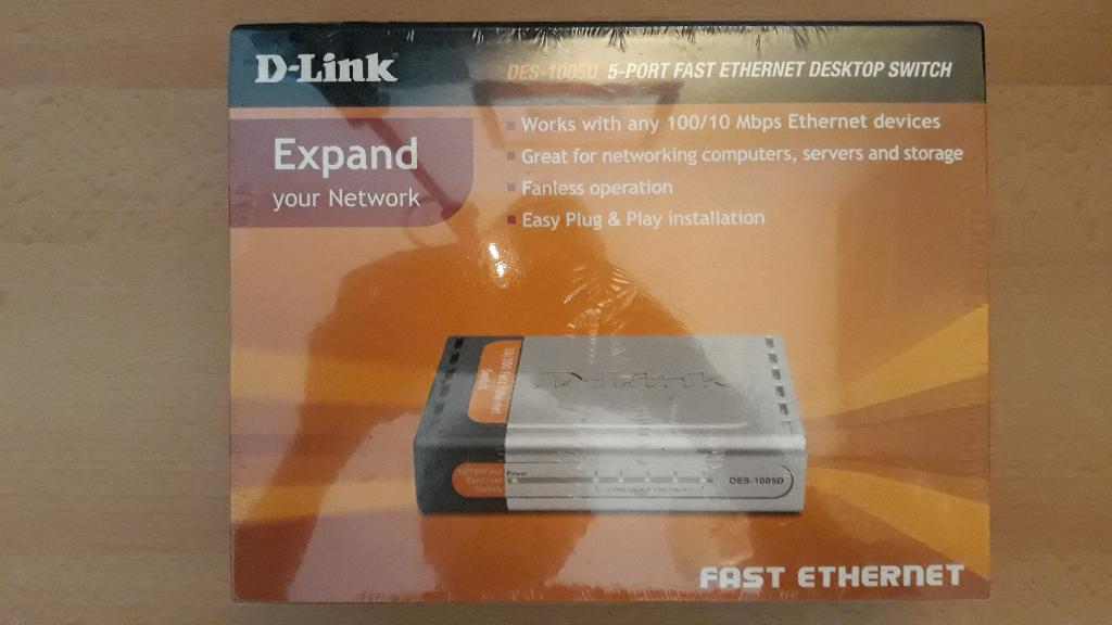 Des-1005d 5 port fast ethernet deskop switch, Computers en Software, Netwerk switches, Ophalen of Verzenden, Nieuw
