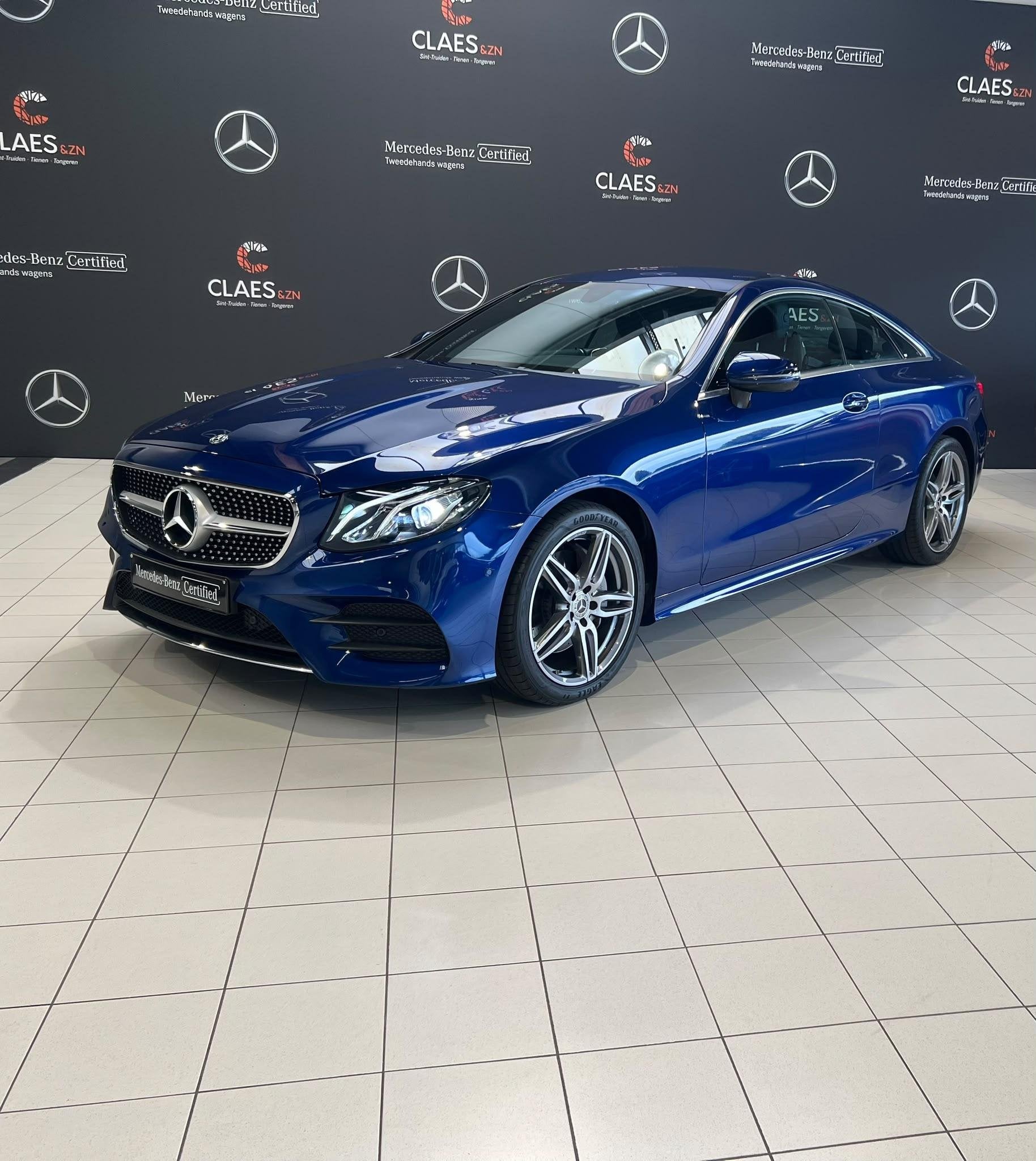 Mercedes-Benz E-Klasse Coupé E 200 (automatique), Autos, Climatisation automatique, 1800 kg, Euro 6, Entreprise