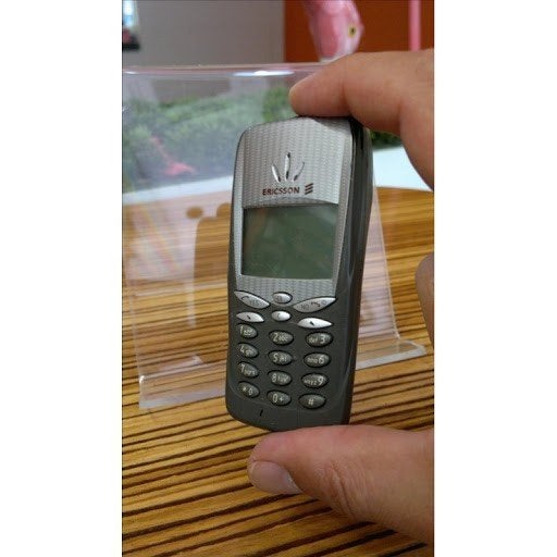 Ericsson T66 TRES RARE VINTAGE, seulement 59 grammes !!!, Telecommunicatie, Ophalen of Verzenden, Gebruikt