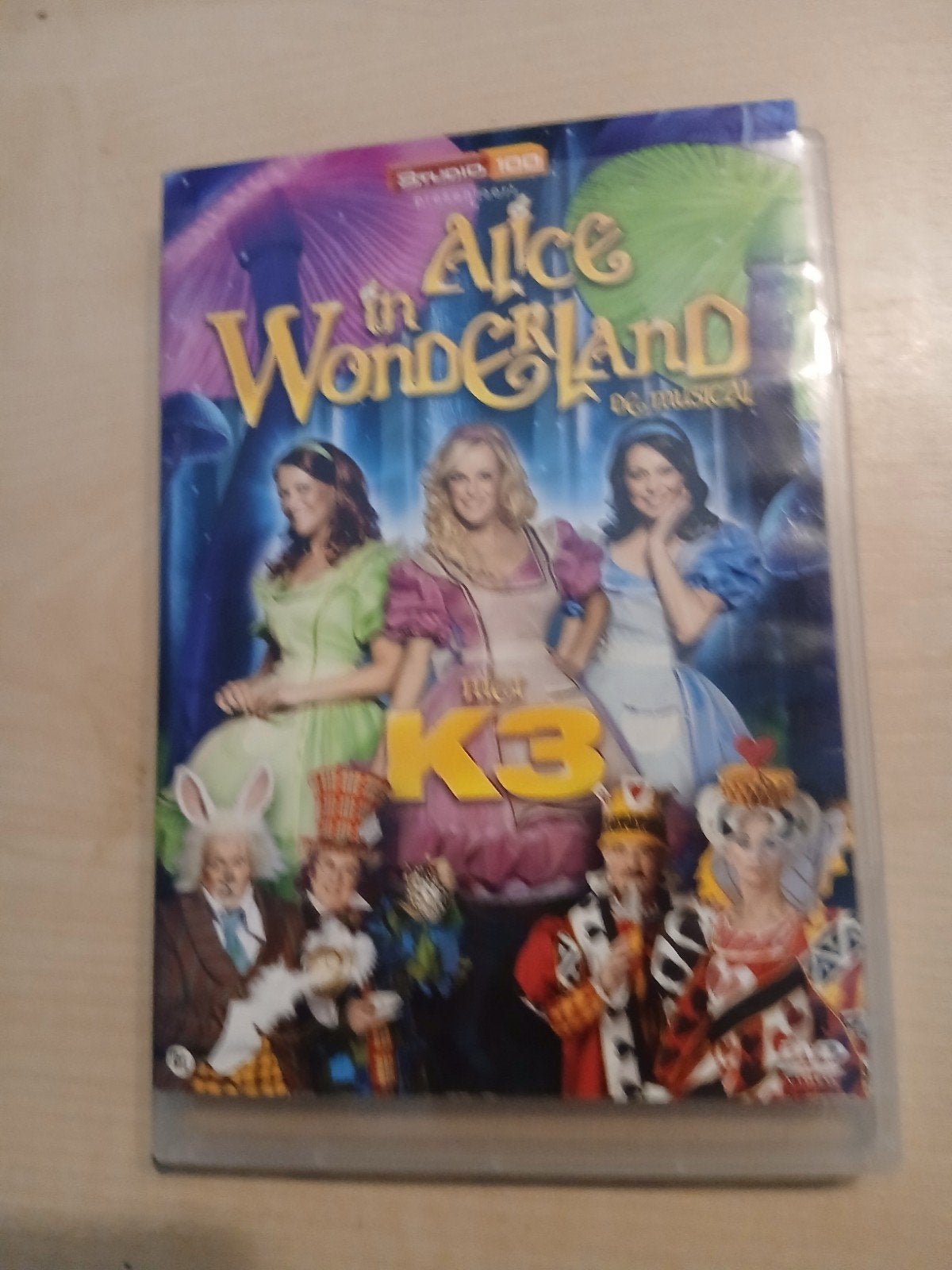 dvd K3 Alice in wonderland, Cd's en Dvd's, Nederlands ondertiteld, Alle leeftijden, Muziekvideo, Zo goed als nieuw