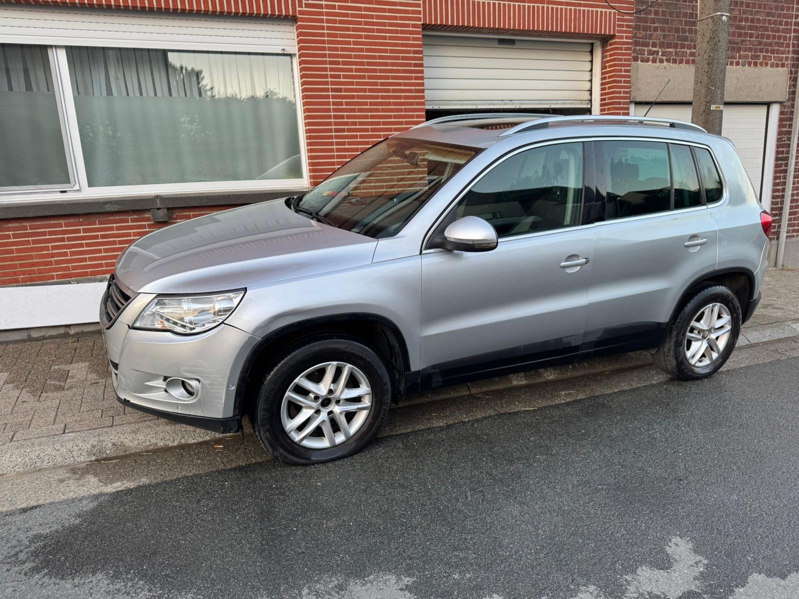 Tiguan te koop, Auto's, Voorwielaandrijving, Euro 5, Zwart, 4 cilinders
