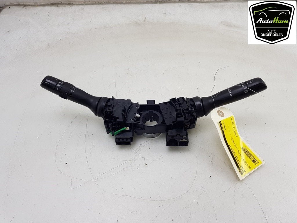 COMBINE COMMODO Peugeot 108 (|B000777880|B000796580|), Utilisé, Peugeot