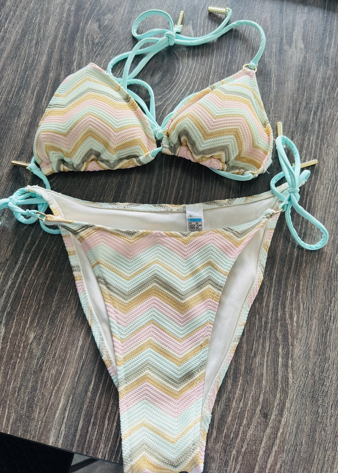 Nieuwe 2-delige bikini, Kleding | Dames, Badmode en Zwemkleding, Ophalen of Verzenden, Zo goed als nieuw, Bikini