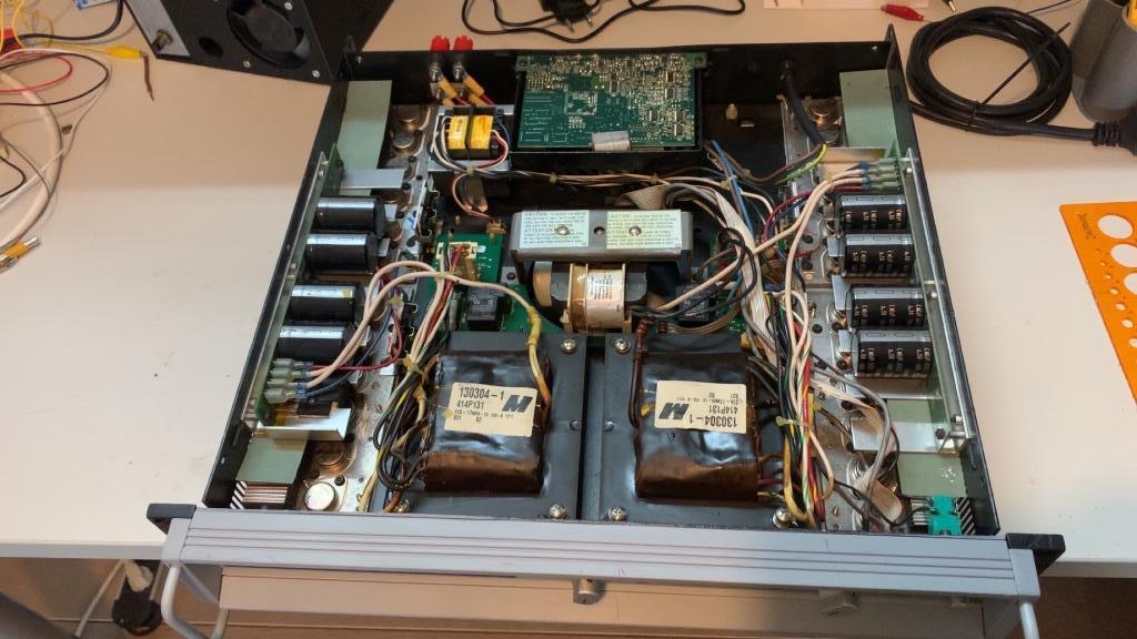 Crown MacroTech 1202, intern in topstaat, met PIP USP2 DSP, Musique & Instruments, Enlèvement ou Envoi, Utilisé, 1000 watts ou plus