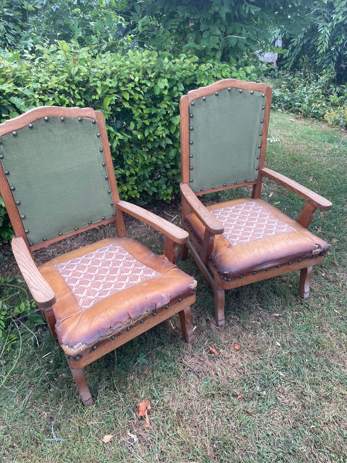 Deux anciens fauteuils, Antiquités & Art, Enlèvement